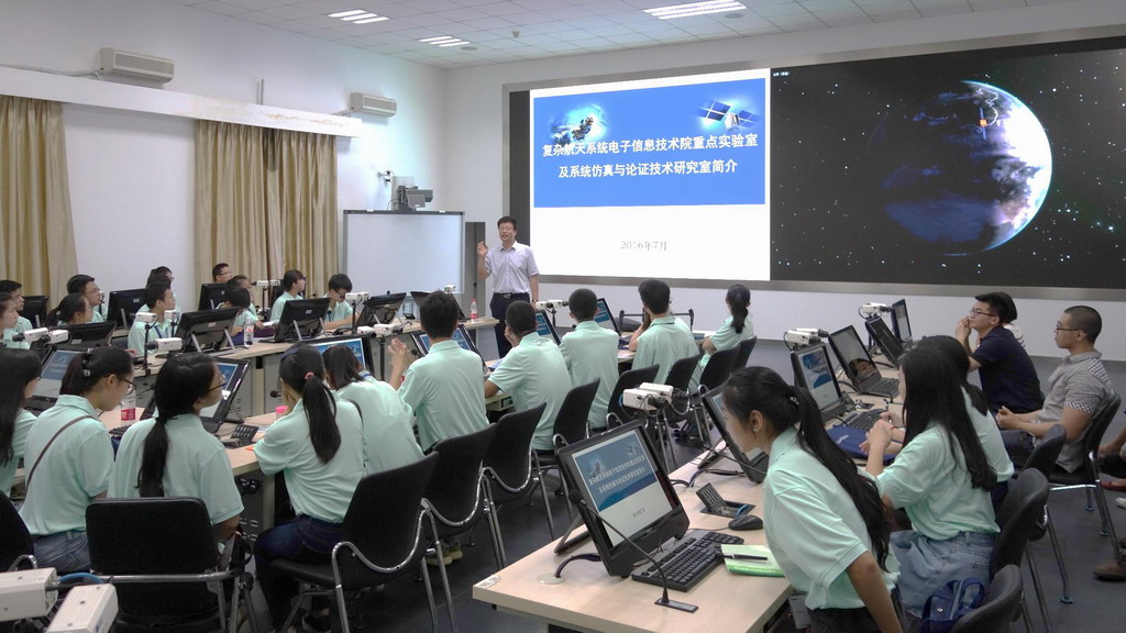 图3r.jpg